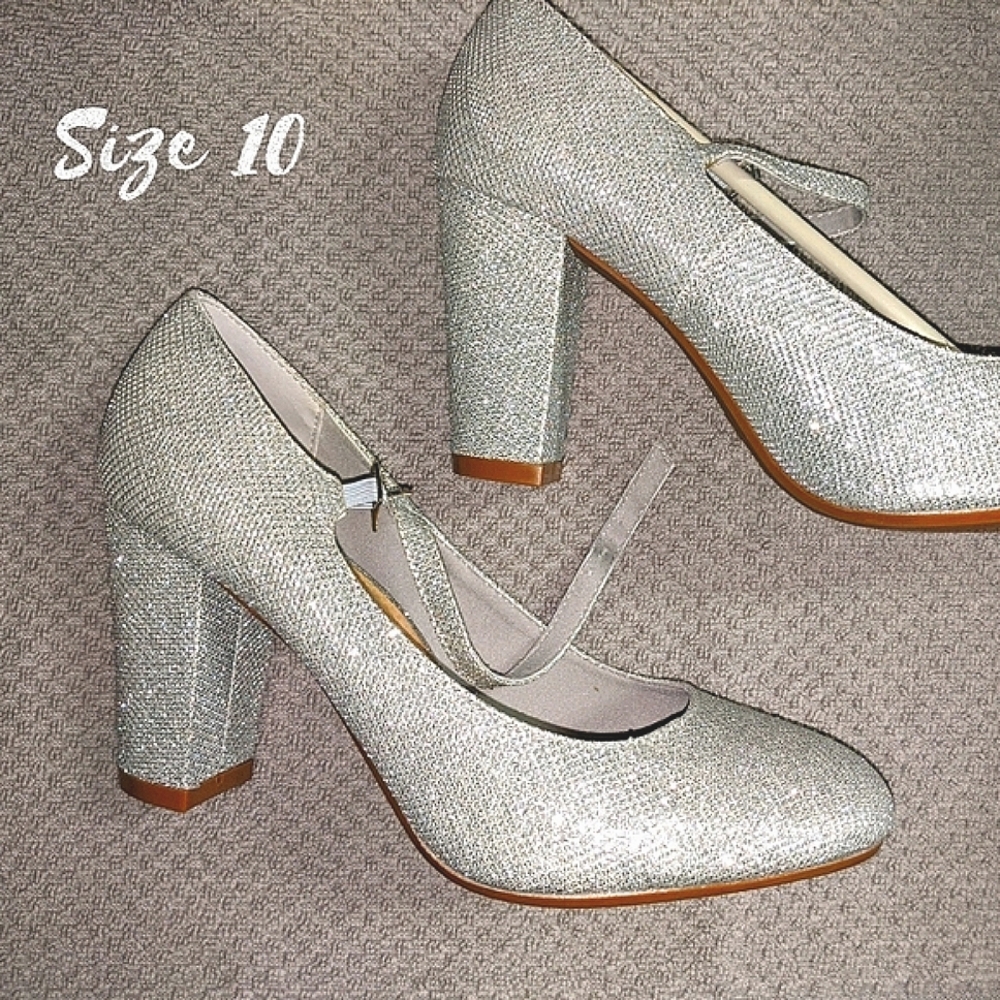 💙Women's Silver Sparkle Pumps💙